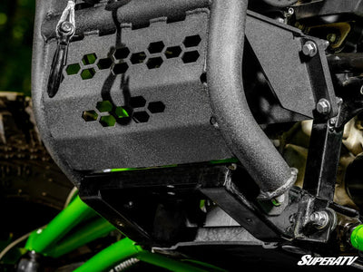 Close up of the mounting points and welds of the front bumper